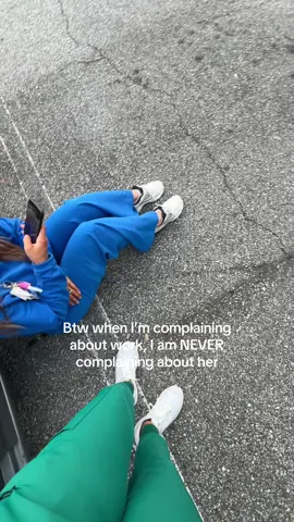 How did I get so lucky to be able to work alongside my best friend🥹 @Mads Sotomayor  #emergencymedicine #ernurse #bestfriend #nursingstudent #emergencytech 