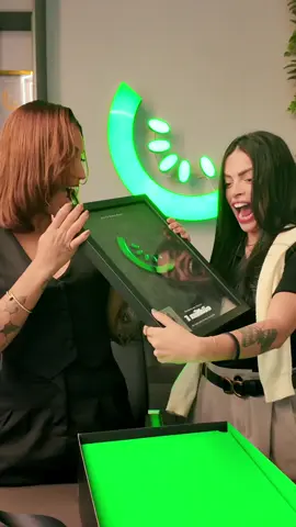 Quebramos um pouco as regras pra mostrar todos os detalhes da tão sonhada caixa de premiação R$1 milhão. Quanto falta pra você conquistar a sua? 🥝