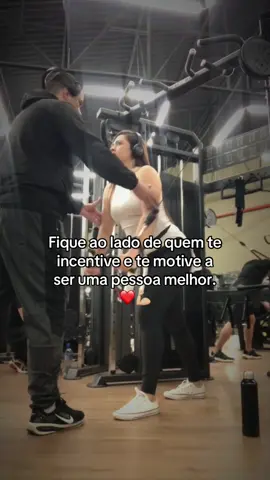 Amo compartilhar endorfina com meu parceiro 💪🏼✨❤️ #gym #treinoemcasal #casalfitness #musculação #motivacao 