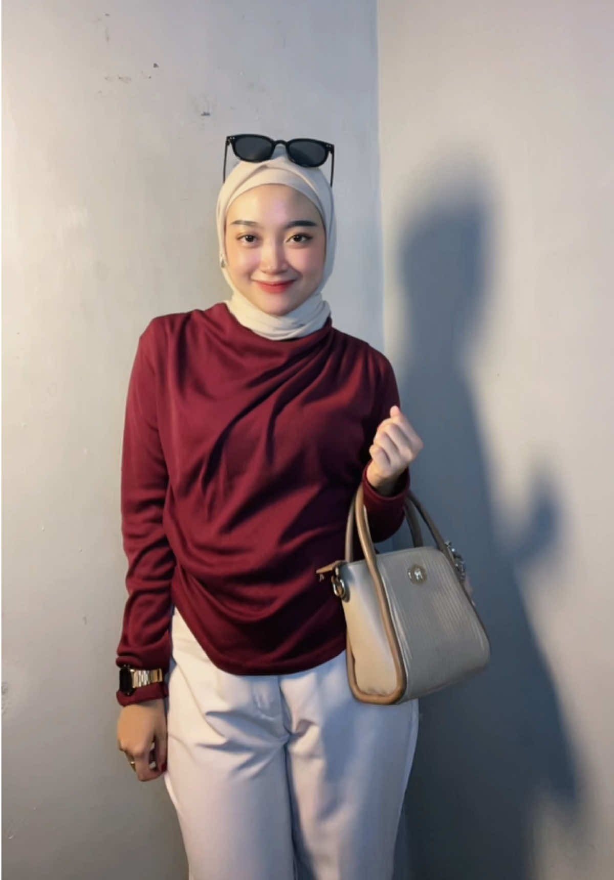 Baju secakep ini masa cuma 40 ribuan🥹🥹 #apriltop #basictop #redwine 