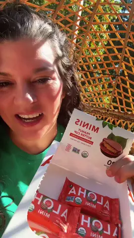 Aloha bars are my go to snack! They are delicious and help me stay on track with my macros! #aloha #alohabar #sweettooth #healthysnacks #macros 