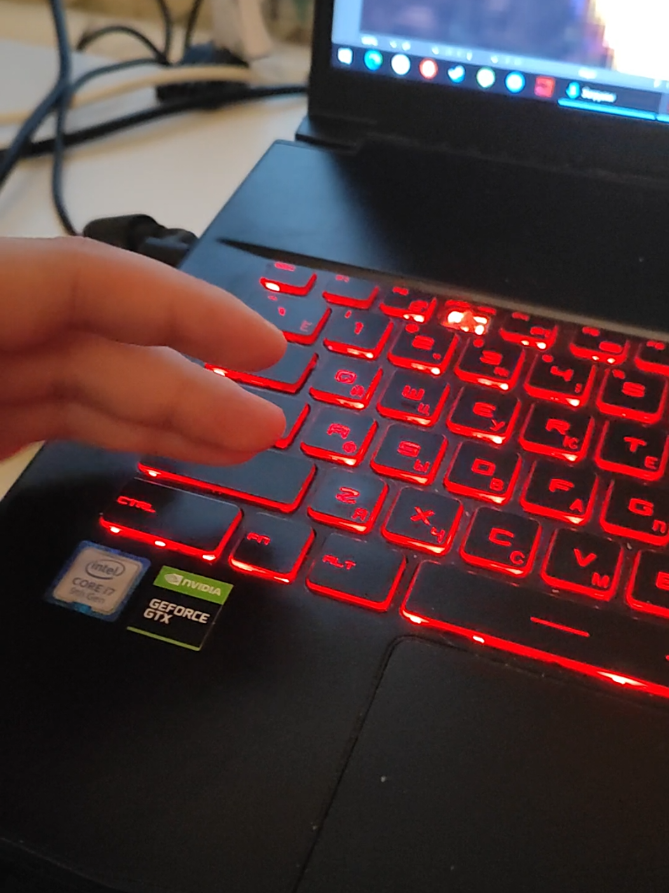 Люди, помогите 😂 #тики #гитара #после #треш 