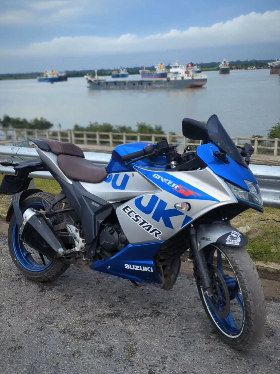 Suzuki gixxer SF always lion 🦁 #unfrezzmyaccount #trending #foryou #fypシ゚viral #tahmid_arafat 