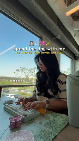 come to work with me as a senior instructional designer who loves her lil office job👩🏻‍💻✨ HAPPY FRIDAY!! 🎉 another day another office work vlog🙈  #workvlog #corporategirlies #workwithme #cometoworkwithme #9to5