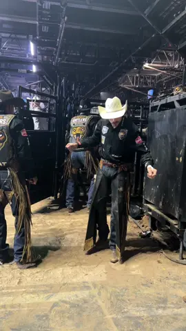 Dancing our way into the weekend! @Dirtyd99  #cowboy #bullriders #bullriding #pbr #dance #weekend 