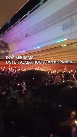 Mahasiswa dan ojol purwokerto telah menggelar aksi 1000 lilin dan doa bersama untuk almarhum (AFFAN KURNIAWAN) dalam tragedi tgl 28 agustus 2025 Lokasi: taman tesda purwokerto #affankurniawan  #purwokerto  #mypurwokerto 