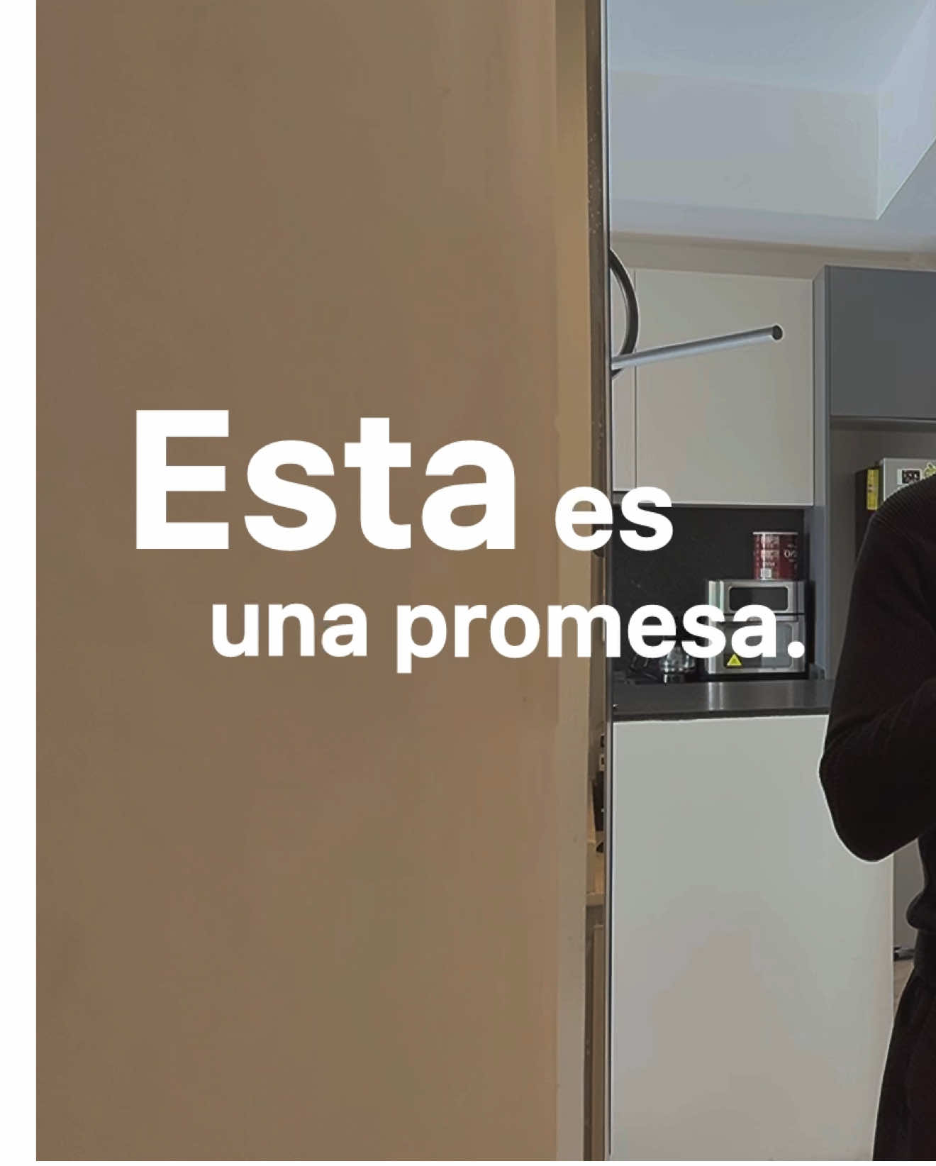 Este es uno de los videos que más significan para mí, este año fue uno de los más cambiantes de mi vida y agradezco de todo corazón a las personas que me rodean, a todos ustedes que sin darse cuenta son una gran parte de la razón por la que me levanté a intentarlo todos los días, solo me queda agradecer por las oportunidades que me han llegado y espero que cualquier persona que necesite un poco de motivación pueda sentirse seguro y se dé cuenta que no está solo, que todos pasamos por momentos difíciles pero siempre valdrá la pena creer en la esperanza y que el mañana será mejor, esta es una pequeña parte de los planes que tengo para mi vida y estoy muy emocionado de descubrir que cosas hay por delante. Gracias por creer en mí:) #hopecore #positivity #motivation #hopecoretiktok 