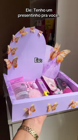 Caixa cenário 🤩 Presentinho que o coração vai a mil 🤭  #autoestima #caixacenario #makeup #viraltiktok #viralizou 