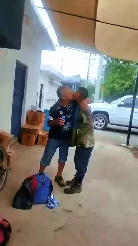 Besame mucho #cancion #fouryou #fyp #artista #andreabocelli 