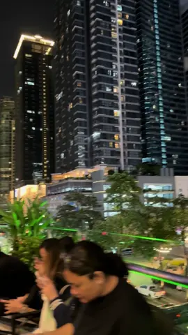 Exploring the beauty of Uptown Mall BGC🌃#uptownmallbgc #citylights #manila #bgc #nightwalk 