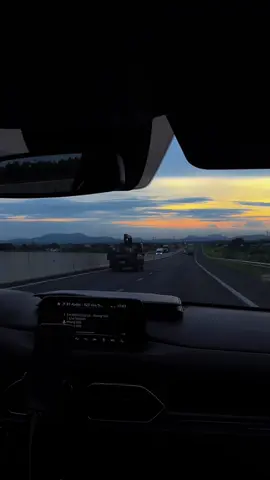 Cuộc đời anh đã quá nhiều nỗi buồn... #tamtrang #hoanghon 