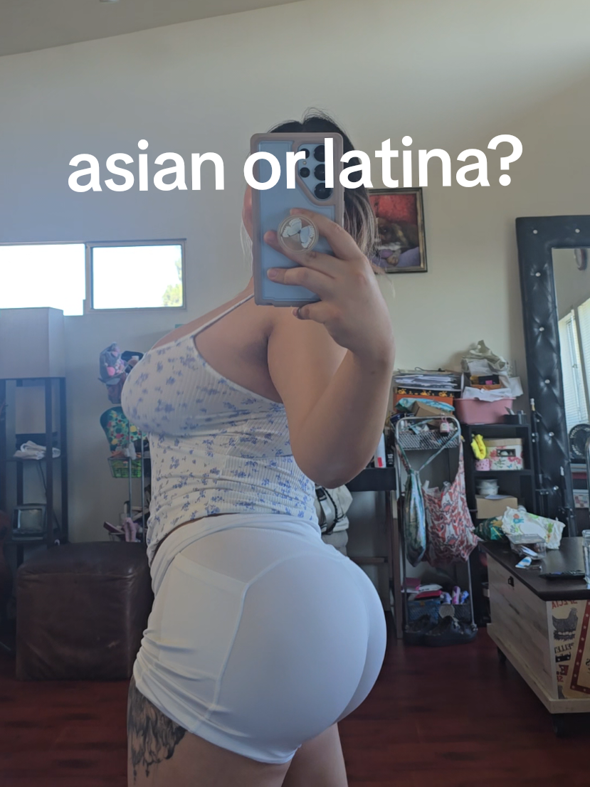 guess if i'm asian or latina ❤️‍🔥 #asiangirl #latina #koreangirl #braziliangirl #thick 