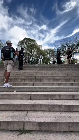 Robot goes down large stairs and survives. #robot