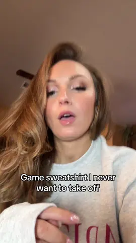 #footballseason #nflsweatshirt #tiktokshopcreatorpicks #tiktokmademebuyit #gameday 