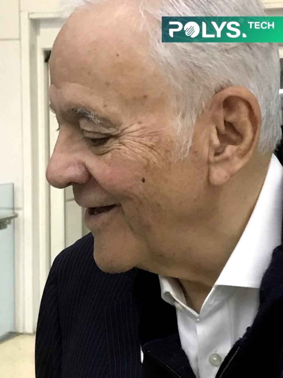 Goni retorna al escenario político nacional a través de un mensaje y el anuncio de una entrevista. #PolysTech #GonzaloSanchezDeLozada #Bolivia #NoticiasPolystech #LaPaz