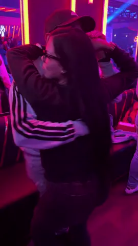 Nos fuimos a un jueves de baúl bailando con mi amor mío 💋💋❤️para no perder la costumbre 💃💃 @Maury The Dj Adrena  #fypシ゚ #viral #paratiiii #salsa #viralvideos  