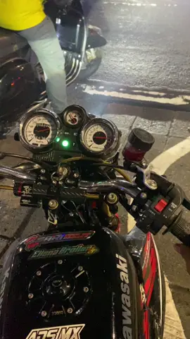 🧠🥷🏻💨#twostroke #fyp24jam🔥 #fizr #ninja #malammencekam 