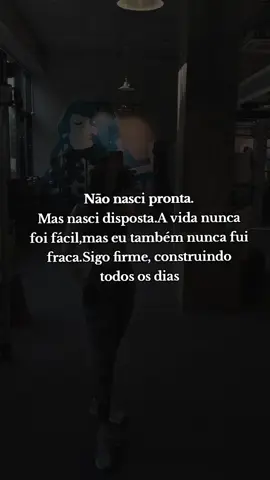 Não nasci pronta. Mas nasci disposta. A vida nunca foi fácil, mas eu também nunca fui fraca. Sigo firme, construindo todos os dias#mulherfitness #glowupchallenge #GlowUp #mulheres #motivação #mulheresricas #mulheresmaravilhosas #rendaextra #mulheresemprendedoras #mulheresemprendedoras 