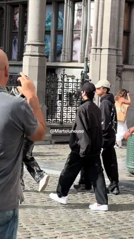 Jay and Sunoo in Brussels #enhypen #jay #sunoo #walkthelinetour #sunjay 