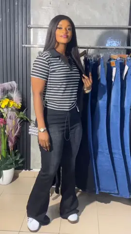 #vetementfemme #jeans #venteenligne #viraltiktok 