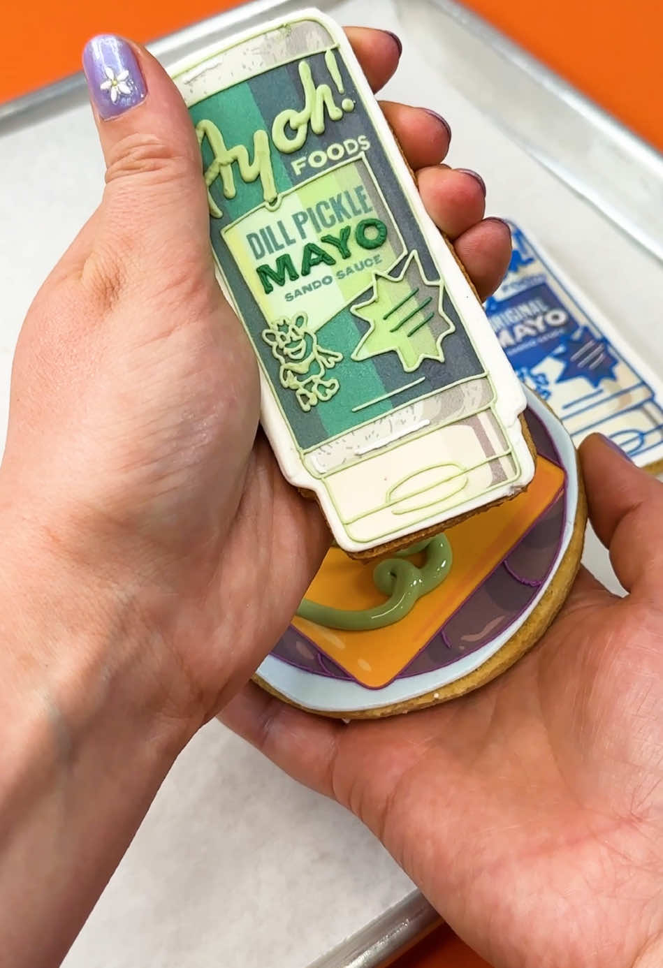 LDW GRWM⁠ 🍔 ft @eatayoh ⁠ ⁠ #funnyfacebakery #longweekend #slamslaptopshut