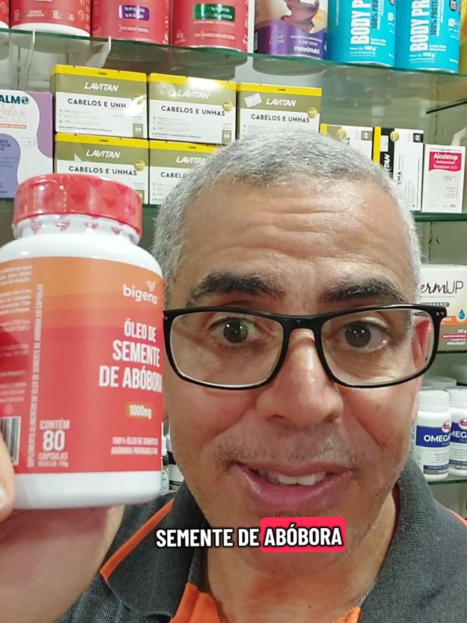 ✨ Óleo da semente de abóbora: para nunca mais comprar errado! ✨ Na hora de escolher, fique atento: ✅ Prensado a frio – esse processo preserva os nutrientes, garantindo um óleo mais puro e potente. ✅ Lista de ingredientes – verifique se é somente óleo da semente de abóbora. Se houver outros óleos misturados, a concentração e os benefícios diminuem. ✅ Dosagem correta – procure sempre por cápsulas de 1000mg, para garantir a eficácia no uso diário. 👉 Agora você já sabe o que observar para não ser enganado e levar pra casa um óleo de qualidade de verdade! @Ana Paula | Bigens  #óleodasementedeabóbora #saúdenatural #nutrição #bemestar #vidasaudável 