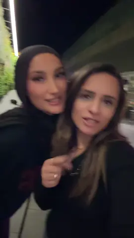 We’re back 💋 @MARIA🧝‍♀️ 