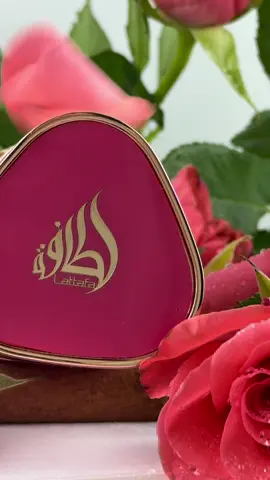 Unbezahlte Werbung Indulge in the irresistible sweetness of Yara Candy by Lattafa — a fragrance that feels like biting into the juiciest tropical fruit 🥭🍍 drizzled with creamy vanilla 🌸 and soft caramel 🍬. Imagine ripe mango, luscious passionfruit 🥥 and sun-kissed berries 🍓 melting into delicate musk — it’s pure edible temptation in a bottle. This perfume is not just a scent — it’s a mood, a craving, a love-at-first-spray moment ❤️. Every note is playful and delicious 😋, making it impossible to resist. Whether you’re walking into a summer sunset 🌅 or lighting up a cozy evening ✨, Yara Candy wraps you in a sugary, fruity cloud of bliss. Use my code GLOWBYDAYDE or shop directly via fragra.de/GLOWBYDAYDE to save on your next favorite fragrance. @Fragra.de @Lattafa Perfumes  #YaraCandy #Lattafa #PerfumeAddict #FragranceLover #ScentOfTheDay               