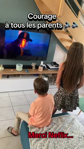 Merci Netflix… Courage à tous les parents… encore 2-3 mois avant qu’ils passent à autre chose 🙉 #kpop #kpopdemonhunters #dad #familytime #kpopfyp @NetflixFR 