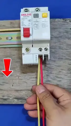 🚚 Frete grátis e entrega rápida Faça instalações elétricas com muito mais praticidade e segurança ⚡🔩 #ferramentas #toktokshop #DIY #viraltiktokshop #comprasonline 