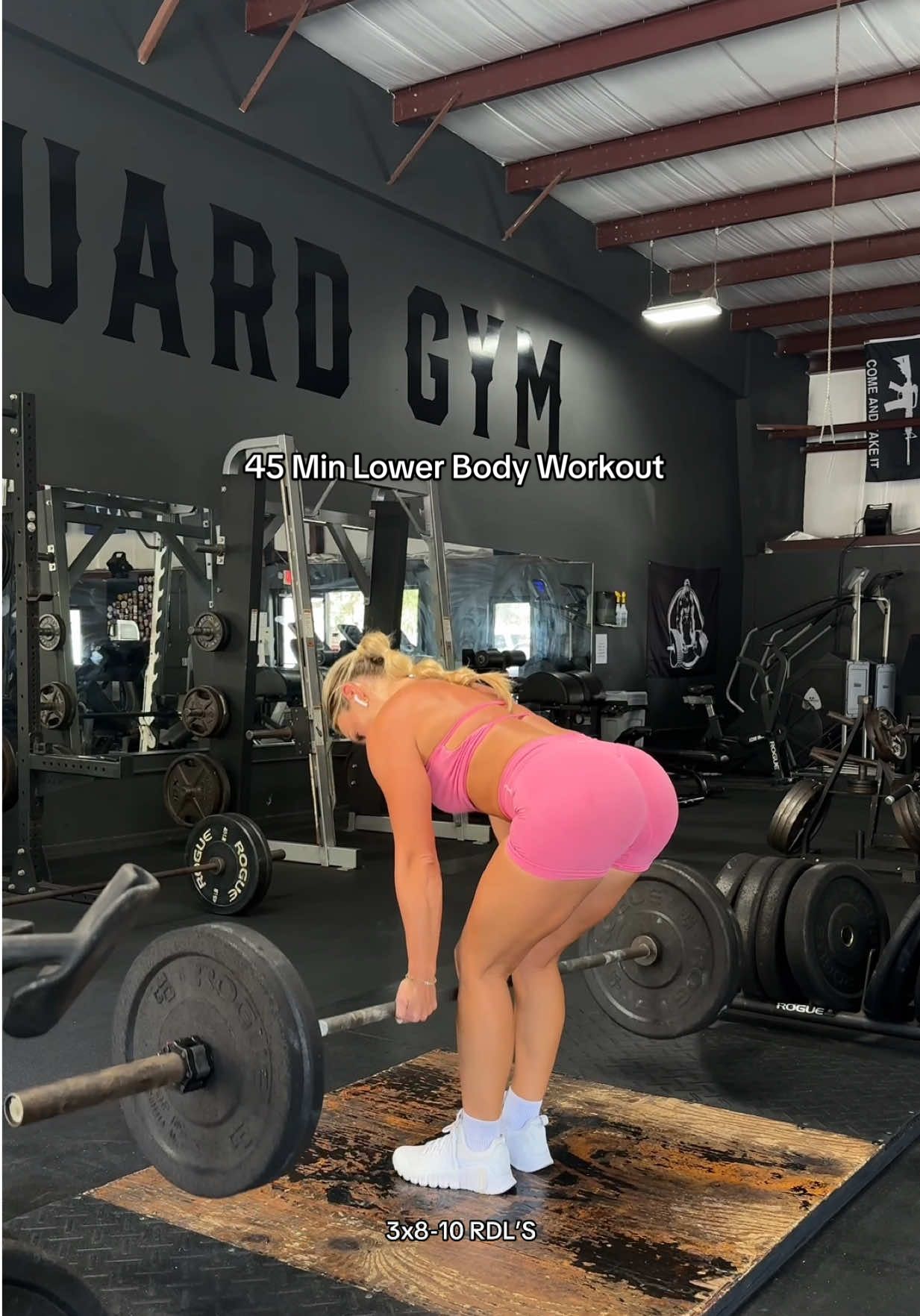 we baaaack 👑 _ #legday #legsayworkout #legworkouts #Fitness 