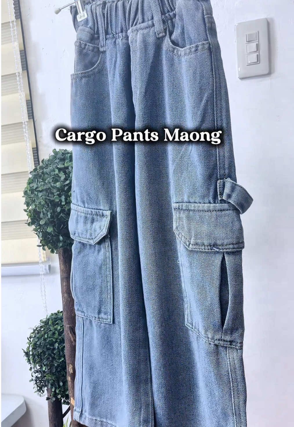Trendy & comfy for your little ones! ✨ Check out our Kids’ Denim Cargo Pants 👖 with 7 pockets, soft denim, and baggy wide-leg style. Perfect for boys and girls ages 4–12! 💙👌 Hashtags: #kidsfashion #CargoPantsForKids #maongpants #pantsforkids #UnisexKidsWear