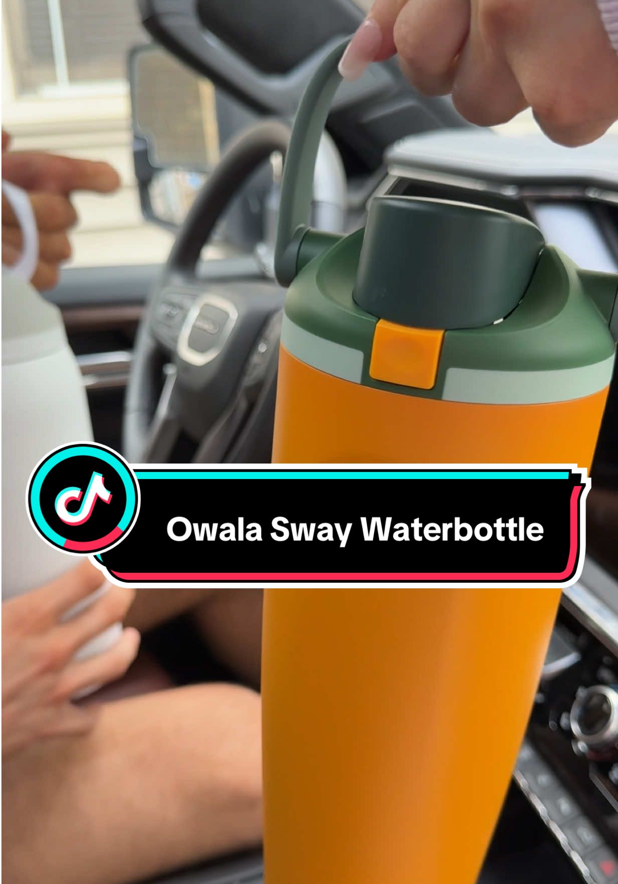 Owala understood the assignment with these upgrades. The Sway water bottle is unbeatable!! 💦 #waterbottle #tumbler #owalawaterbottle #hydration #drinkwater 