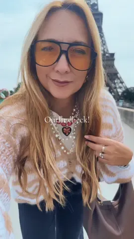 Throwing an outfit check on a windy kinda warm afternoon while in Paris 🥰 #outfits #style #loewe #chic #outfitinspo 