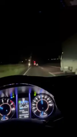 #velocidad #tiktokviral #velocidadmaxima #hiluxsw4_brasil #sw4  . . . . . 🛻🛞🚘🥵