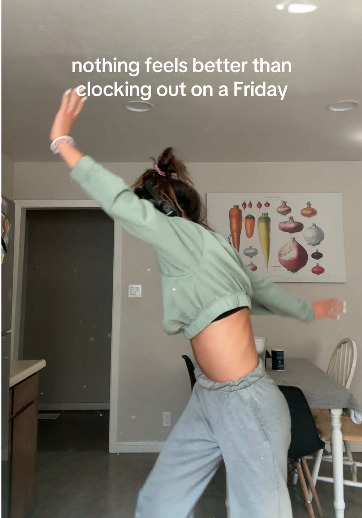 Weekend freedom >>> nothing else compares ✨ #weekendmood #fridayenergy #goodvibesonly #relatable #fyp 