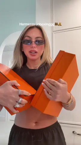 Hi my name is blake and im addicted to all things furry 🧸🐻 #hermes #haul #hermesshoes #shopping #luxury 