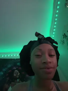#fypシ゚viral #song #sound #wlw I’ve been stuck on this sound all day bro😭😭