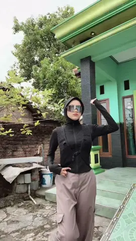 alayy🤙🏻#outfitmendaki #bajuolahraga #kacamatakeren 