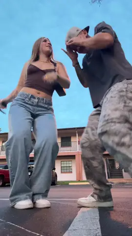 Waitin for the uber @oliviapizzo 🍒 #fyp #lesbian #lgbt #girls #friends 