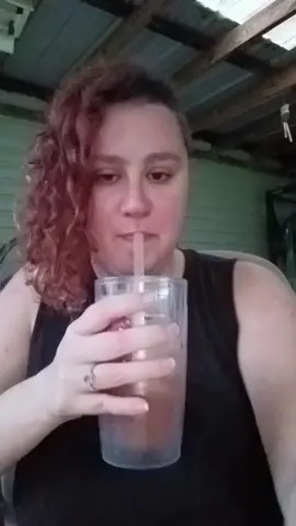 I need to join a bookclub or something because I like to read and then yap about it but I have no friends #intothewater #paulahawkins #BookTok #opinionsonbooks #vodkathoughts 