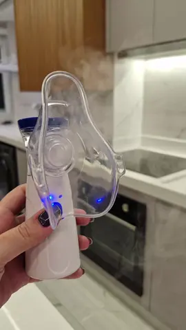 ✨Nebulização prática e silenciosa!✨ O Nebulizador Portátil JSL-W302 é ideal para cuidar da sua saúde respiratória com mais conforto. Compacto, leve e de baixo consumo de energia, ele pode ser usado em casa ou levado para qualquer lugar. ✔️ Silencioso ✔️ Portátil ✔️ Baixo consumo ✔️ Fácil de usar 👉 Um aliado perfeito para quem precisa de tratamento respiratório diário com praticidade! #Nebulizador #SaúdeRespiratória #RespireMelhor #Inalação #Cuidados  