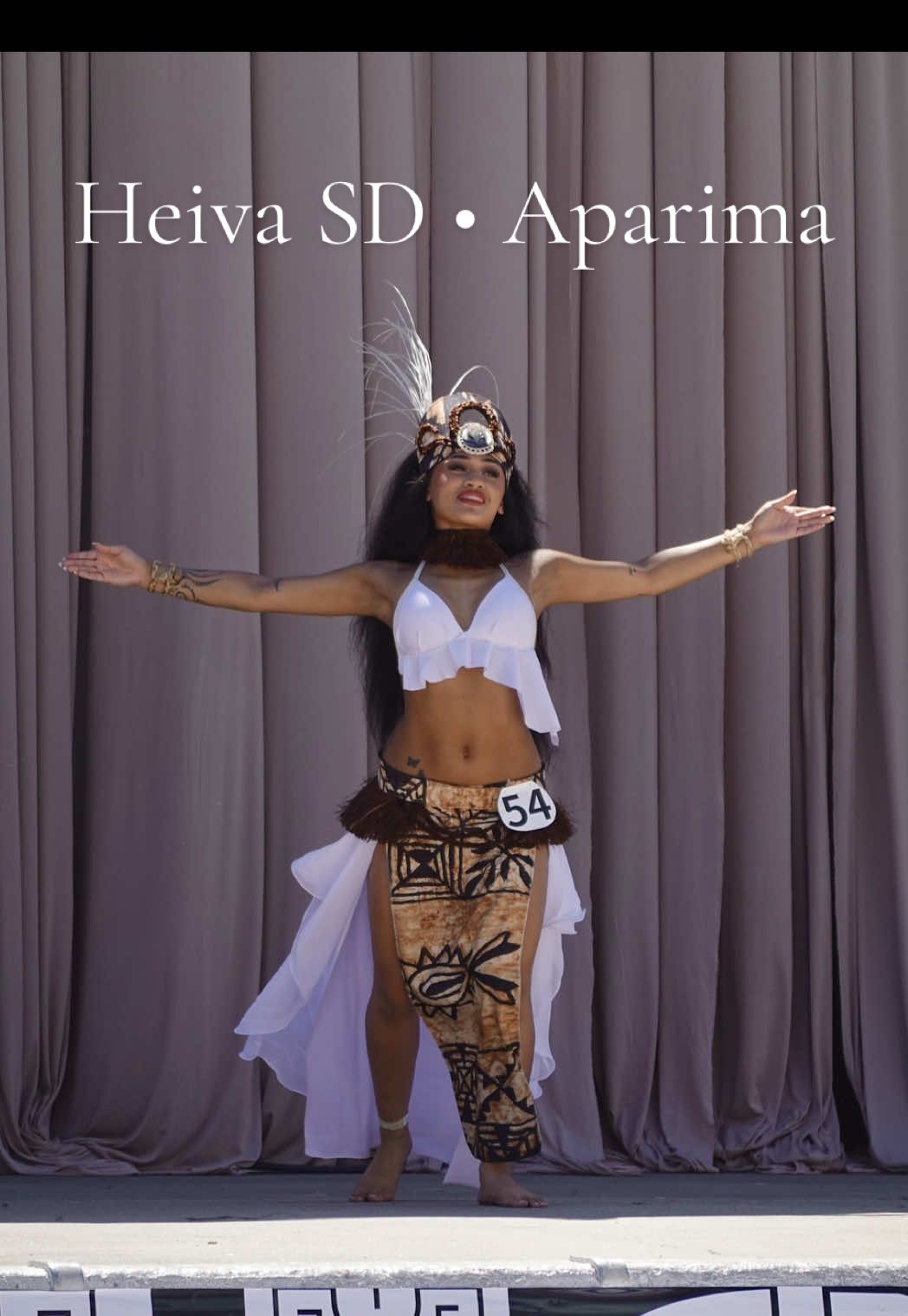 Heiva San Diego • Aparima 🤍 Stepping into my creativity has been my biggest challenge, but each time I do my best to push myself to grow and improve. This piece is by far my favorite that l've created to one of my favorite songs. What a blessing it is to be able to grace the stage, live in this moment, and share my love for this bright culture. ✨ 🪡: @layla🍬  #tahitian #dancer #competition #oritahiti #tahitiandance 