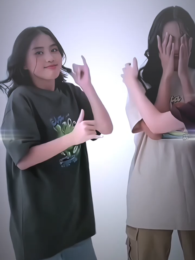 mau heran tapi ini Ella🗿 #gitajkt48 #ellajkt48 #jkt48newera #fyp #creatorsearchinsights 