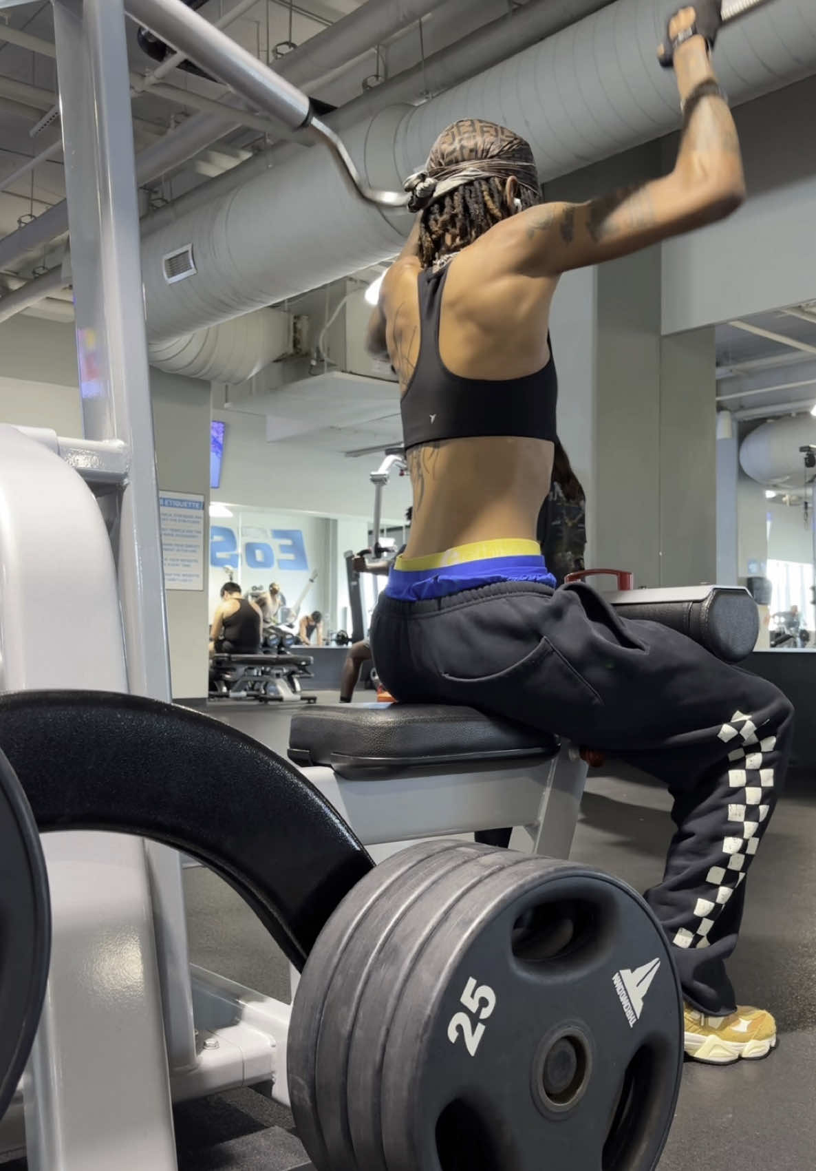 Anybody got some gym tips? all is welcome !! 🏋🏾‍♀️😮‍💨 #fypage #gymtiktok #studsoftiktok #viraltiktok 