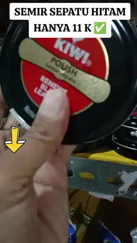 semir sepatu hitam kiwi 11 K ✅ #semirsepatu #kiwisemirsepatu #semirsepatukiwi #semirsepatuhitam 