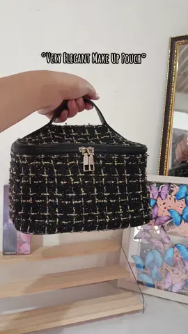 Very Spacious Make up Pouch! Dami na malalagay dito mga mii. Perfect pang travel. Check my yellow basket✨ #travelpouch #FYP #ElegantPouch #Momsmakeuppouch #Viralvideo 
