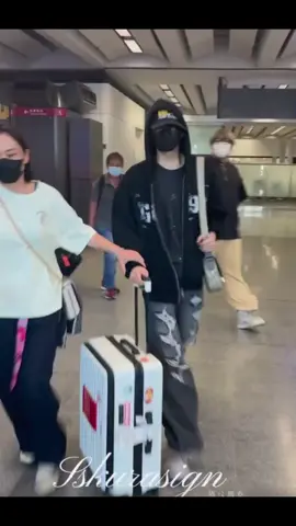 ảnh cao quá trời luôn#trandichhang_chenyiheng_陈奕恒💫🇨🇳 #trandichhang_chenyiheng_陈奕恒💫🇨🇳 #trandichhang_chenyiheng_陈奕恒💫🇨🇳 #trandichhang_chenyiheng_陈奕恒💫🇨🇳 #trandichhang_chenyiheng_陈奕恒💫🇨🇳 