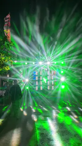 Masih bersama bedil pusat 🔫@K5 Maximal Audio 😎🤙#jeruculturecarnival2025 #sondkarnavalindonesia #ligtingmbois #sondhoregjawatimur #timsirkustjapbedil @Pradipta Lighting 