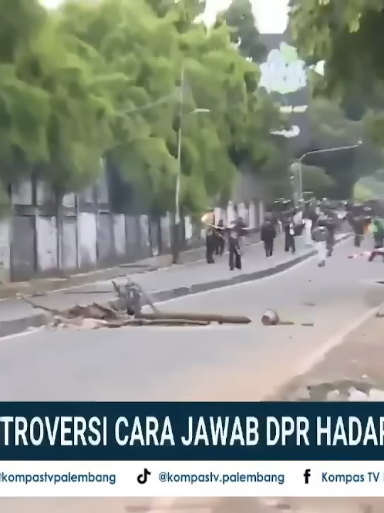 Yunarto Wijaya & Eks Anggota DPR Bahas Kontroversi Cara Jawab DPR Hadapi Kritik Warga
